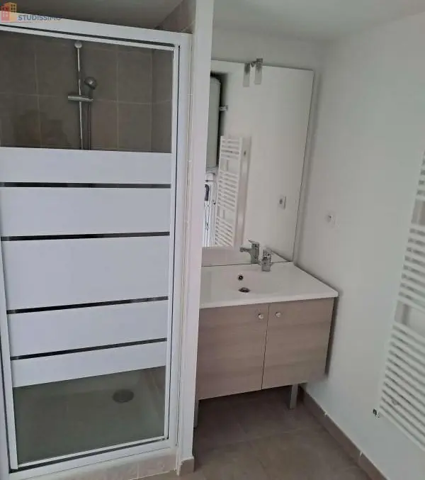 Studio 28m² Saint-Genis-Laval - 2e étage, DPE C - Photo 5