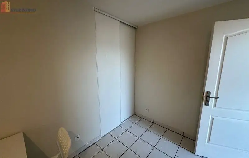 Studio meublé 19m² Décines-Charpieu - Meublé, lumineux - Photo 2