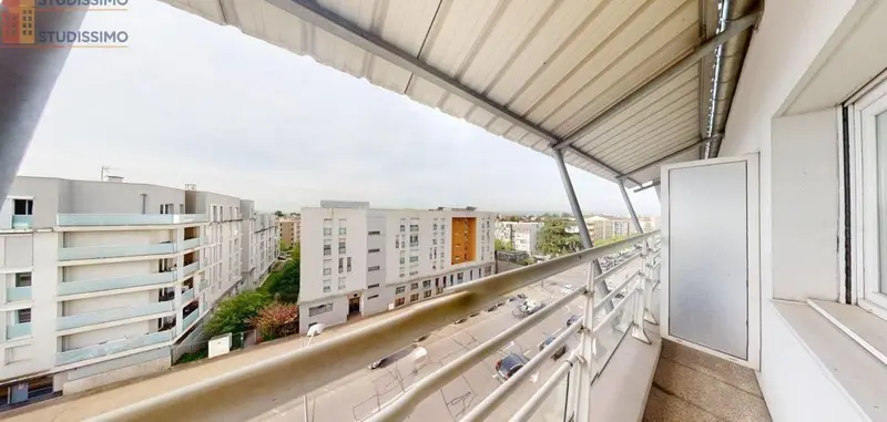 Studio meublé 18m² Bron - Étage élevé, lumineux - Photo 7