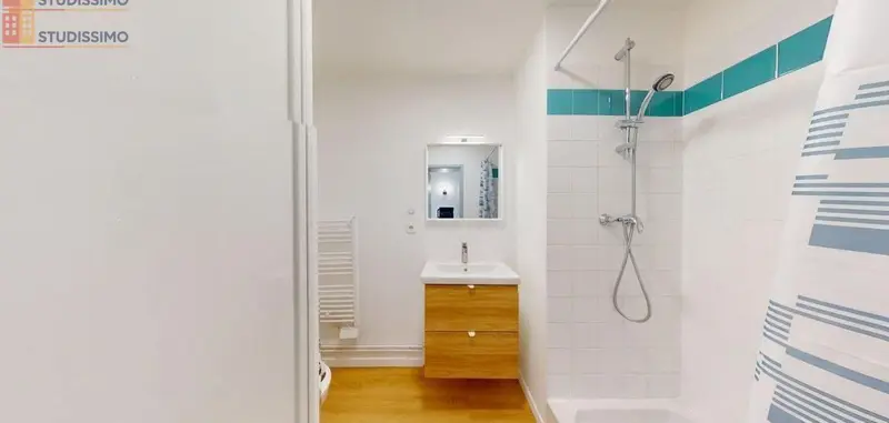 Studio meublé 18m² Bron - Étage élevé, lumineux - Photo 3