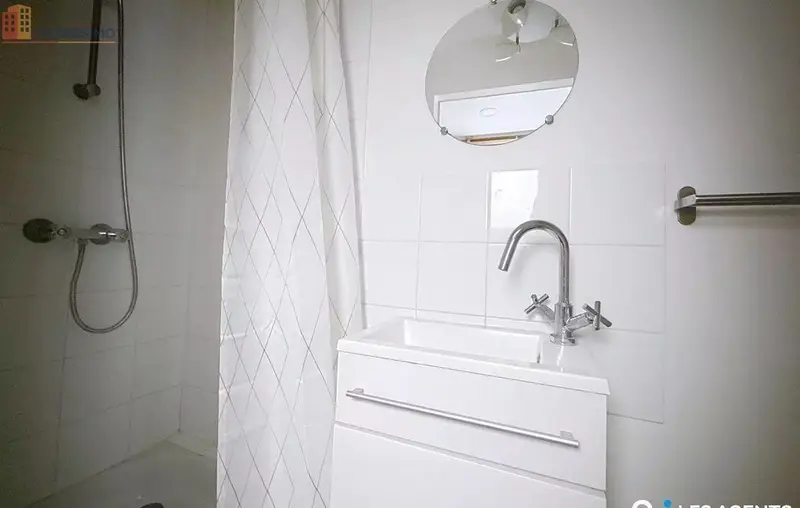 Studio 18m² Orléans - 1er étage, DPE D - Photo 3