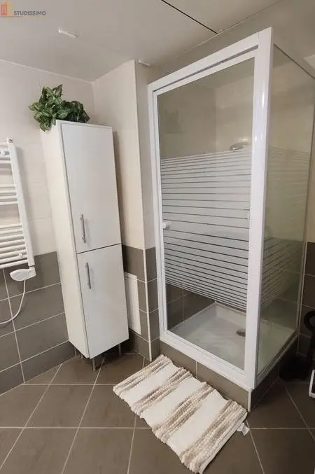 Studio meublé 23m² Bron - Refait à neuf, quartier calme - Photo 1