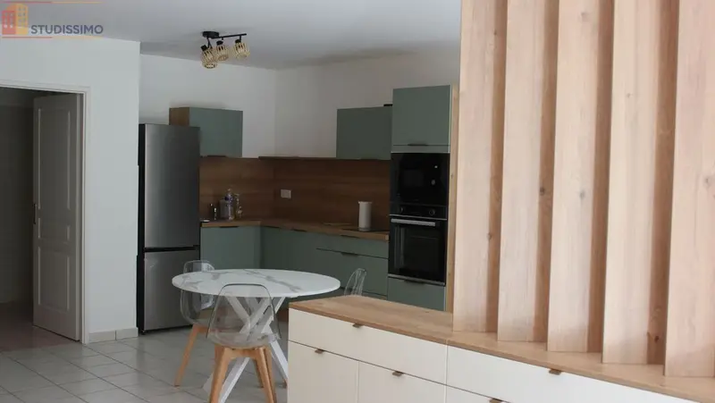 Studio meublé 49m² Saint-Genis-Laval - Lumineux, spacieux - Photo 1