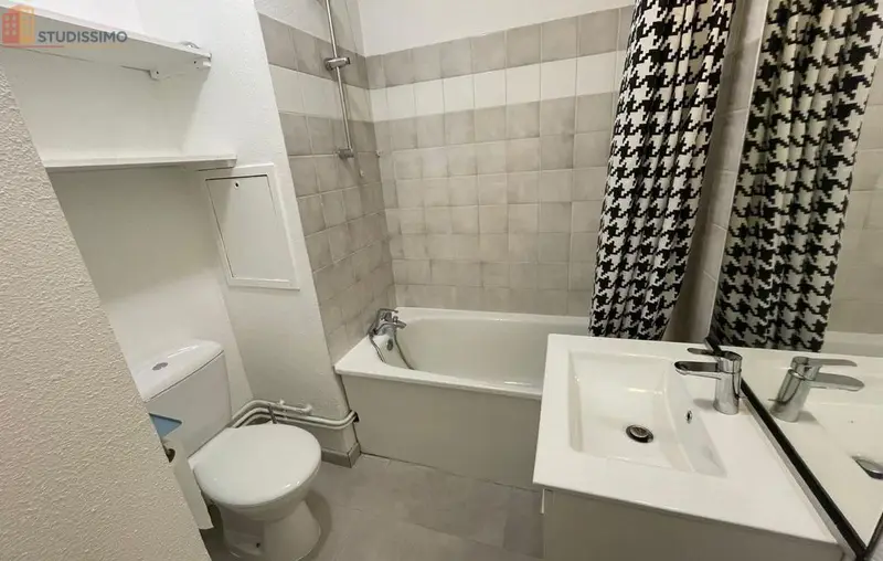 Studio meublé 18m² Lyon 8e - Étage élevé, lumineux - Photo 5