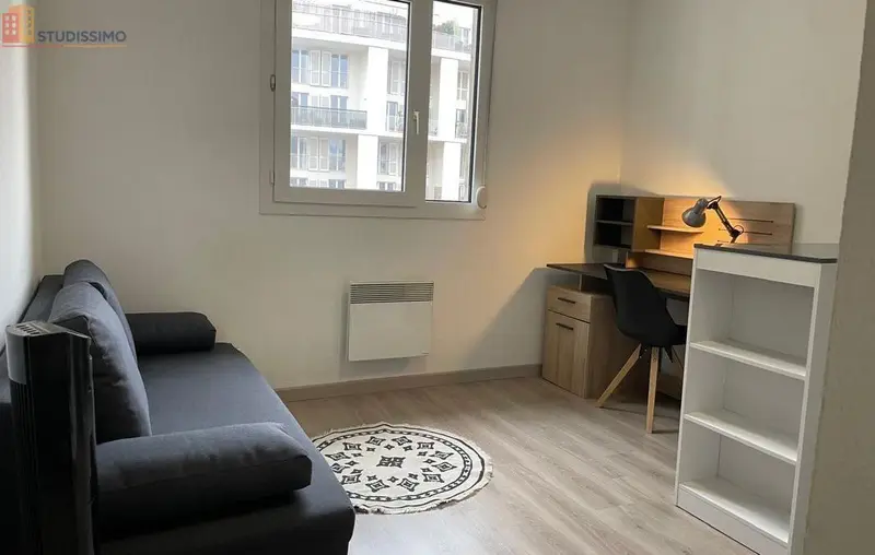 Studio meublé 18m² Lyon 8e - Étage élevé, lumineux - Photo 3
