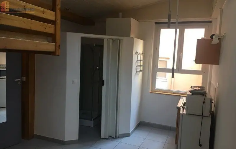 Studio meublé 17m² Villeurbanne - Lumineux, 1er étage - Photo 2