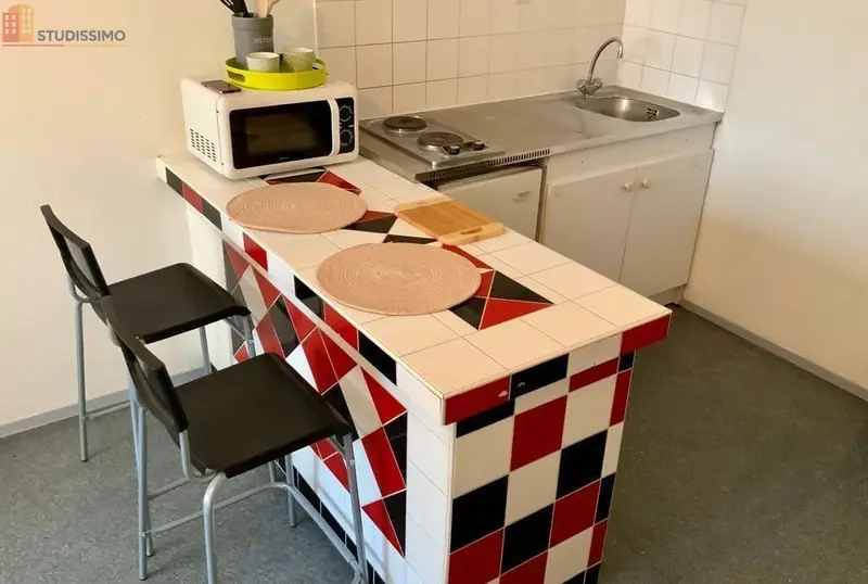 Studio meublé 24m² Caluire-et-Cuire - Agréable, en étage - Photo 2