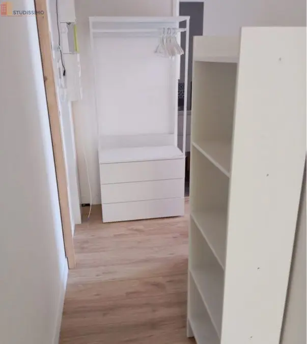 Studio meublé 17m² Saint-Genis-Laval - Dernier étage, DPE C - Photo 2