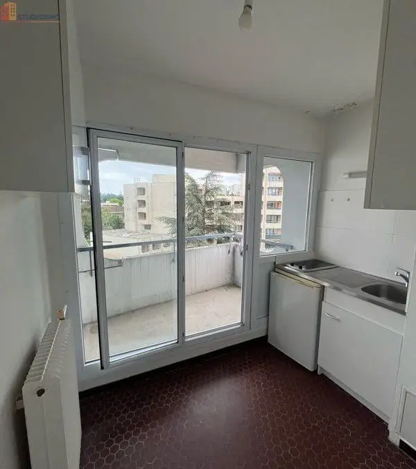 Studio 28m² Lyon 9e - Dernier étage, lumineux - Photo 2