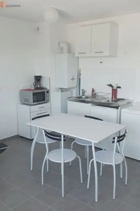 Studio 25m² Écully - Meublé, dernier étage (4/4) - Photo 1
