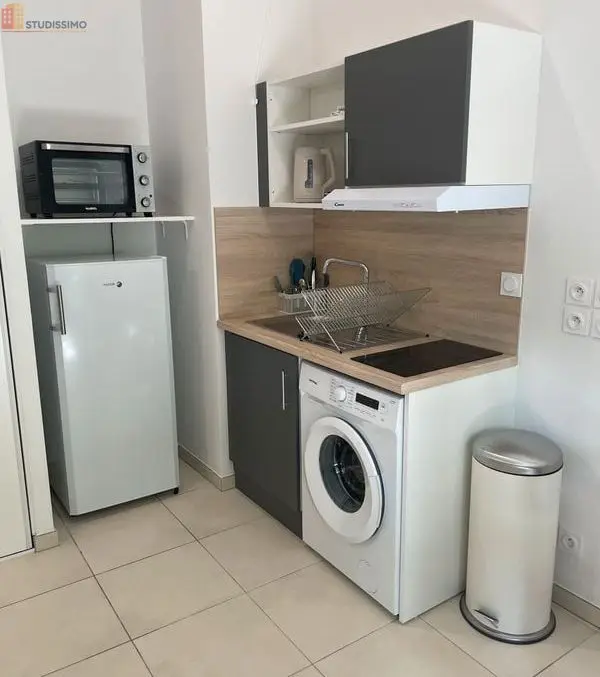 Studio meublé 28m² Vénissieux - Neuf, lumineux - Photo 1