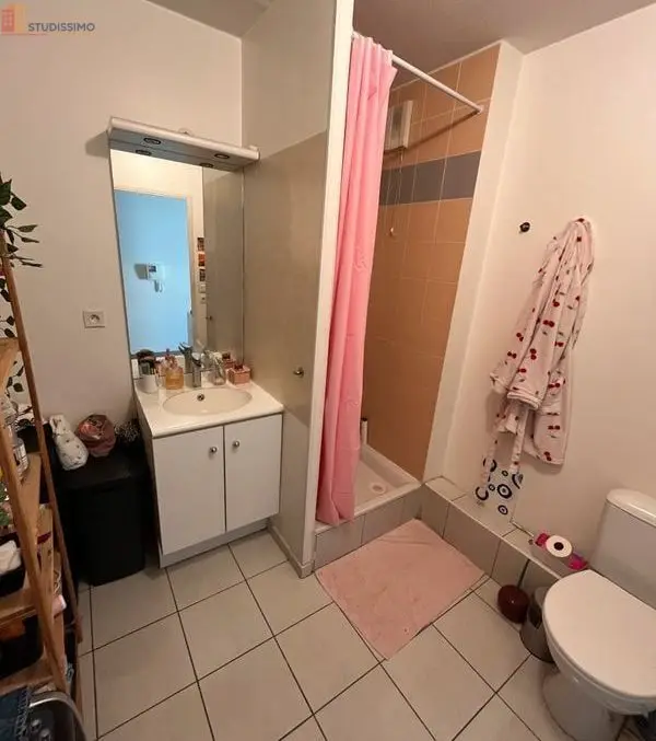 Studio 24m² Bron 69500 - Lumineux, DPE A - Photo 2