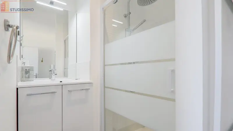 Studio 9m² Lyon 4e - Étage élevé, lumineux - Photo 1