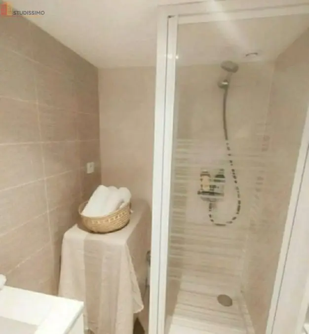 Studio 21m² Lyon 7e - Proche métro, meublé - Photo 1