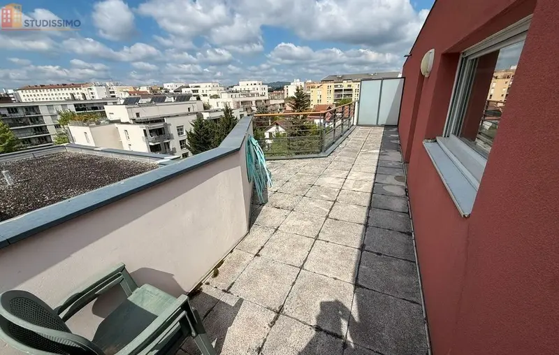 Studio meublé 36m² Villeurbanne 69100 - Lumineux, dernier étage - Photo 1