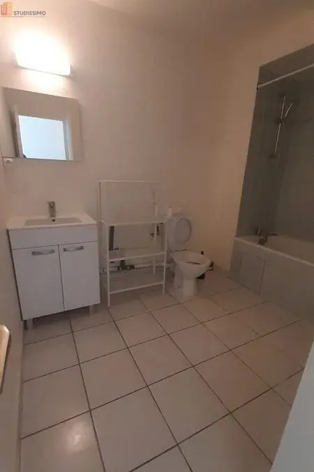 Studio meublé 31m² Dardilly - Proche commodités, lumineux - Photo 2