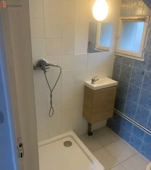 Studio 20m² Vénissieux - Sanitaire privé, proche commerces - Photo 1