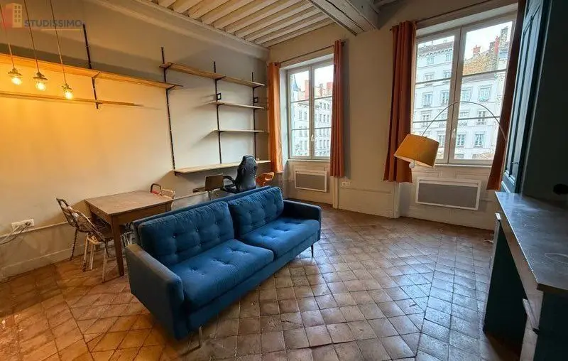 Studio meublé 30m² Lyon 2e - Mezzanine, proche métro - Photo 2