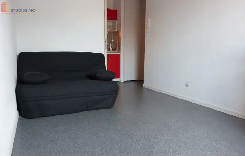 Studio 18m² Lyon 7e - Idéal étudiants, dernier étage - Photo 8