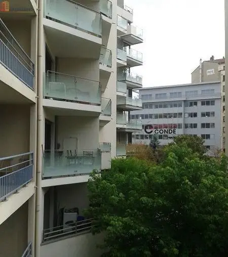 Studio 18m² Lyon 7e - Idéal étudiants, dernier étage - Photo 3