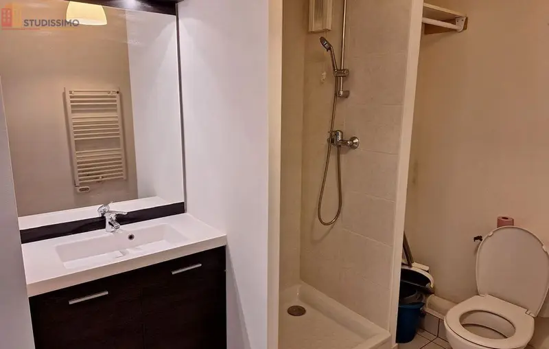 Studio 31m² Lyon 8e - Meublé, balcon, calme - Photo 1