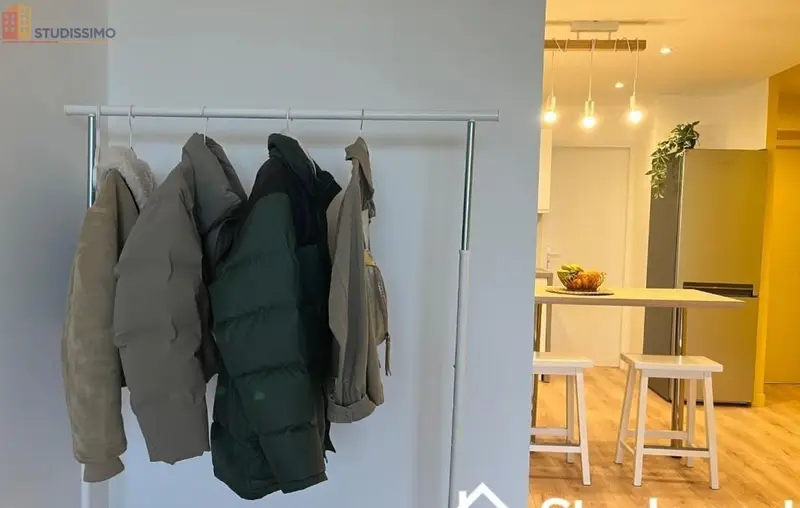 Studio meublé 10m² Bron - Lumineux, 8e étage - Photo 2