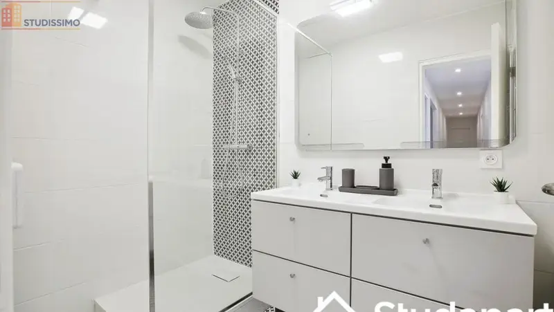 Studio meublé 26m² Rouen 76100 - Lumineux, 5e étage - Photo 1