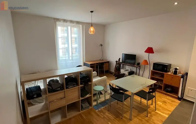 Studio 30m² Sainte-Foy-lès-Lyon Point-du-Jour - Grand, stationnement - Photo 3