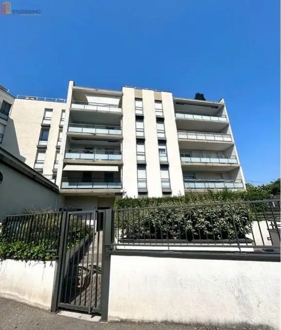 Studio meublé 35m² Vénissieux 69200 - Proche commodités, lumineux - Photo 1