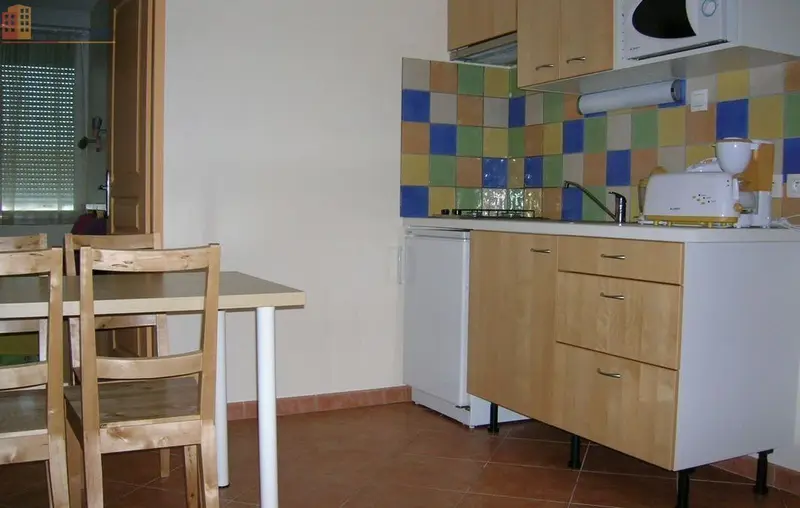 Studio meublé 26m² Villeurbanne - Clim, wifi, résidence sécurisée - Photo 2