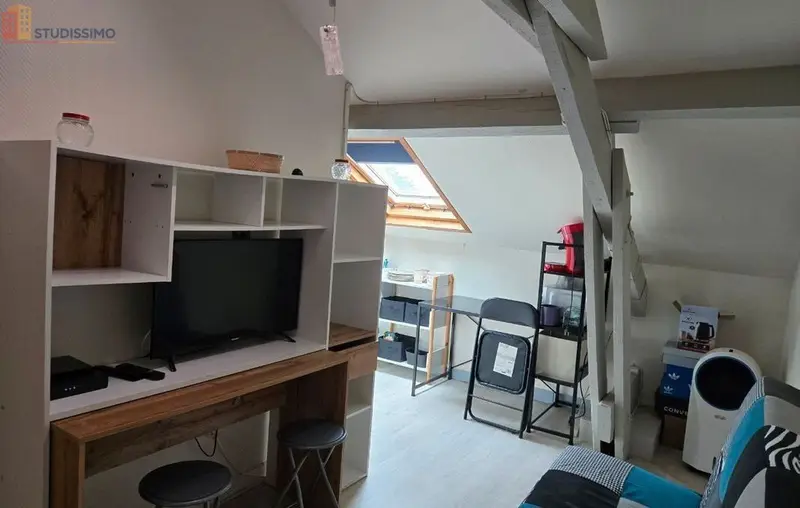 Studio 11m² Angers 49100 - Proche fac, dernier étage - Photo 1
