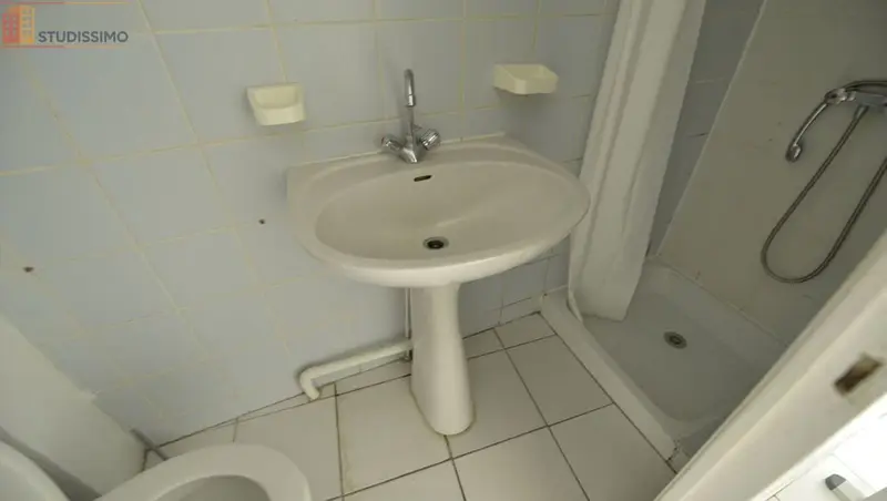 Studio 21m² Angers 49100 - DPE C, 1er étage - Photo 1