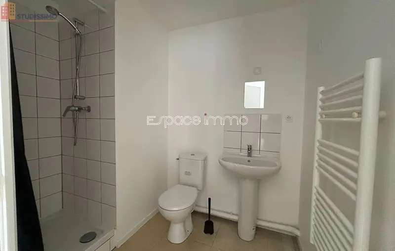 Studio 27m² Le Grand-Quevilly - DPE B, 2e étage - Photo 1