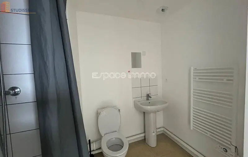 Studio 20m² Le Grand-Quevilly 76120 - Étage 2/3 - Photo 3