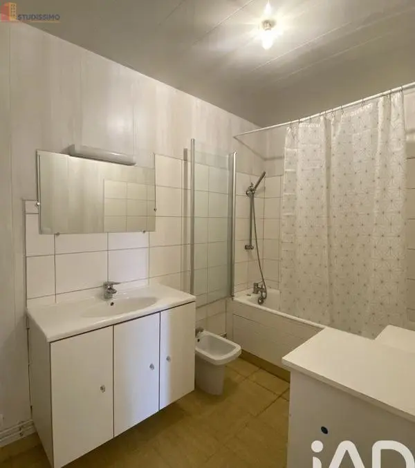 Studio 45m² Saint-Lô - Lumineux, bonne isolation (DPE C) - Photo 5