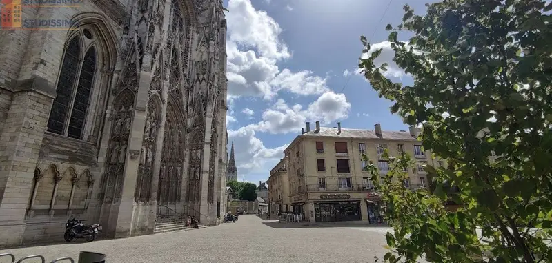 Studio 27m² Rouen 76000 - Face cathédrale, 3e étage - Photo 3