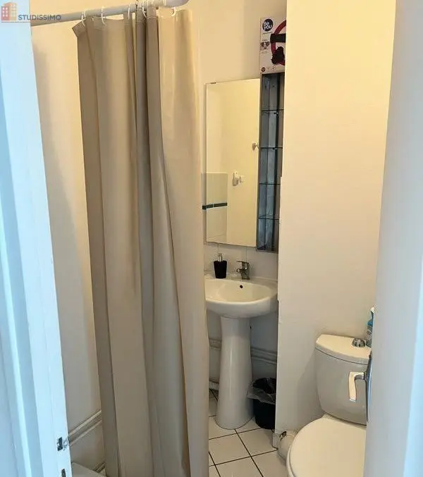 Studio meublé 25m² Le Havre - Quartier Saint-Nicolas - Photo 2