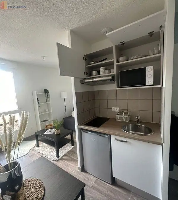 Studio 20m² Franqueville-Saint-Pierre - Meublé, 2e étage - Photo 2