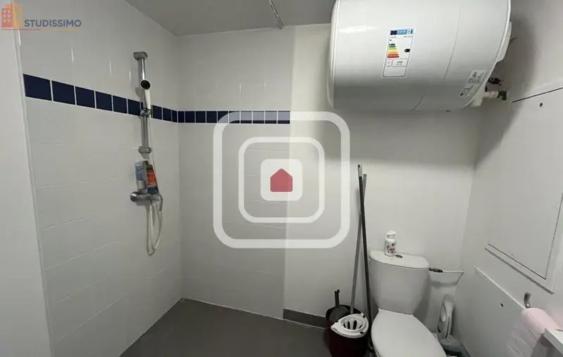 Studio 18m² Reims 51100 - Dernier étage, lumineux - Photo 2