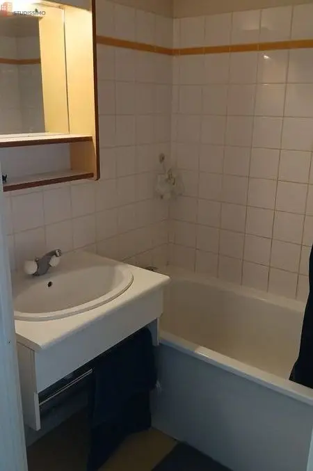 Studio meublé 24m² Rouen 76000 - Proche fac, dernier étage - Photo 1