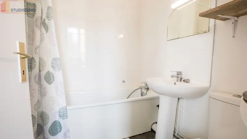 Studio meublé 17m² Rouen 76000 - Proche gare, meublé - Photo 1
