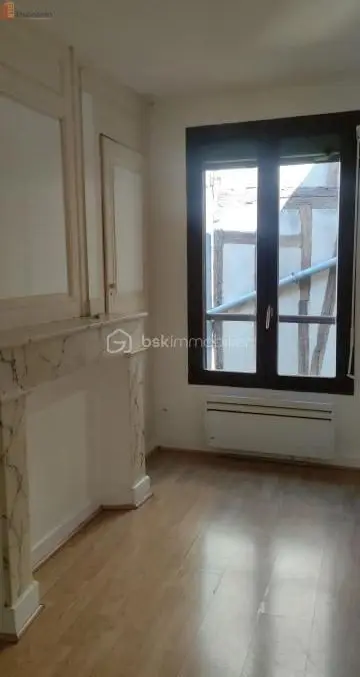 Studio 17m² Châlons-en-Champagne - 2e étage, DPE E - Photo 8