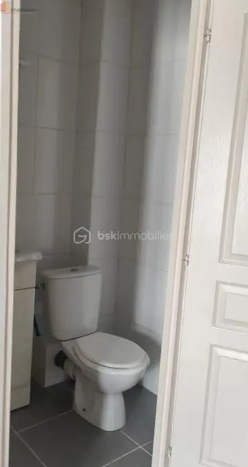 Studio 17m² Châlons-en-Champagne - 2e étage, DPE E - Photo 2