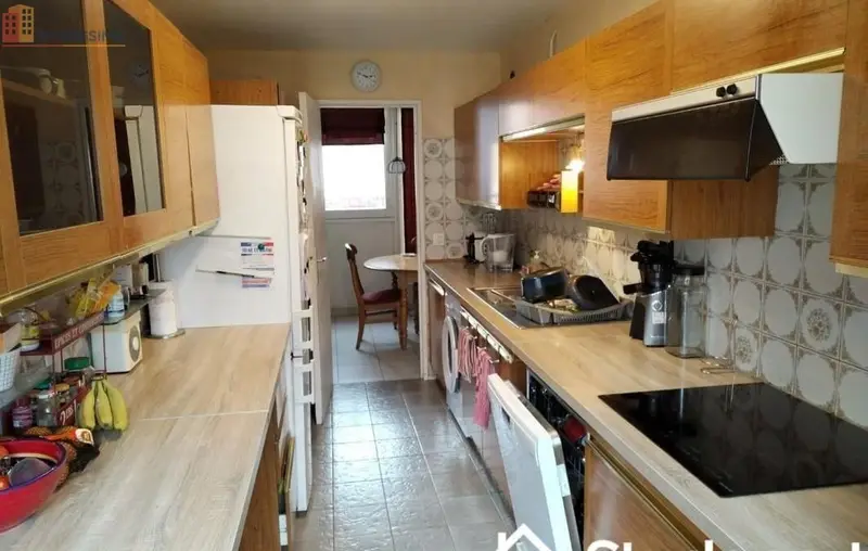 Studio 10m² Champs-sur-Marne - Meublé, au 5e étage - Photo 1
