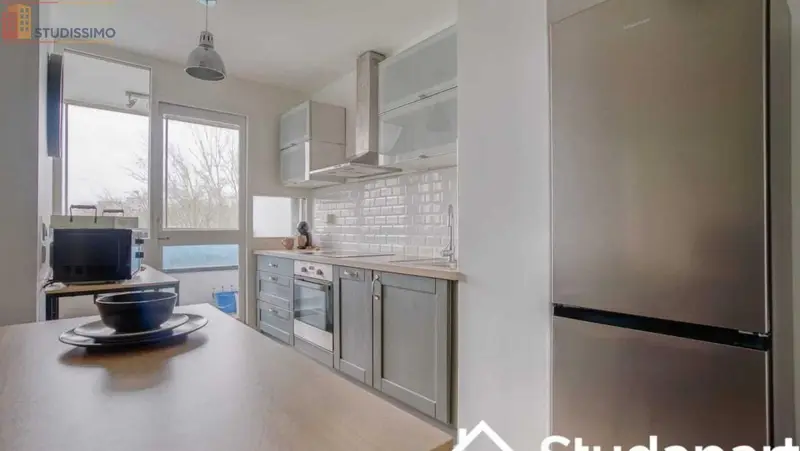 Studio meublé 10m² Champs-sur-Marne - Lumineux, au 5e - Photo 2