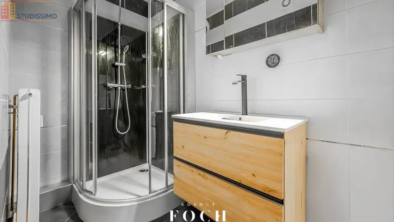 Studio 47m² Laxou - Dernier étage, lumineux - Photo 9