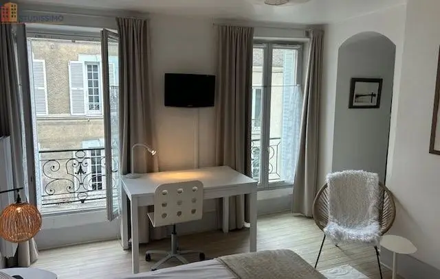 Studio meublé 24m² Fontainebleau - Meublé, 2e étage - Photo 2