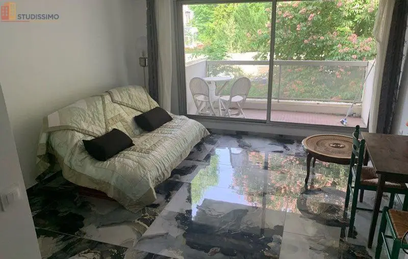 Studio meublé 28m² Fontainebleau - Terrasse, proche gare - Photo 2