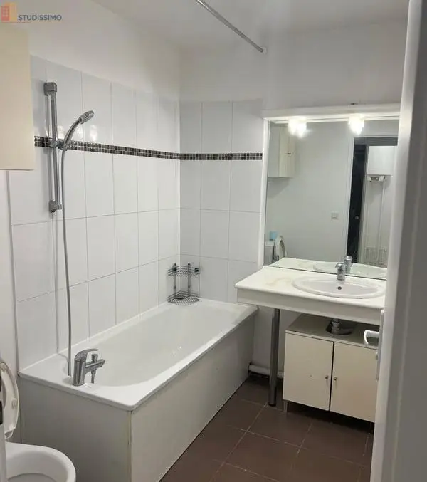 Studio 28m² Combs-la-Ville 77380 - Photo 1
