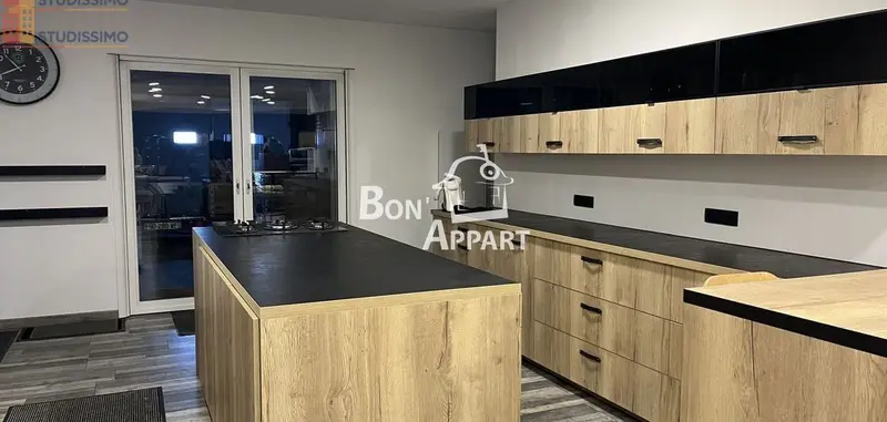 Studio 110m² Joeuf 54240 - Loft / atelier, grande surface - Photo 3